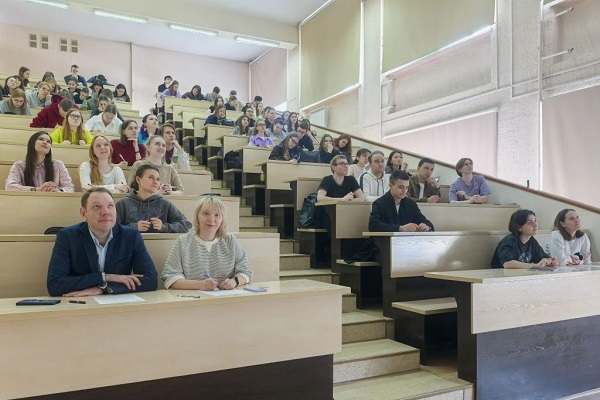 Земля, карта, знания: СГУГиТ стал центром притяжения для профессионалов на Международном Земельно-кадастровом диктанте