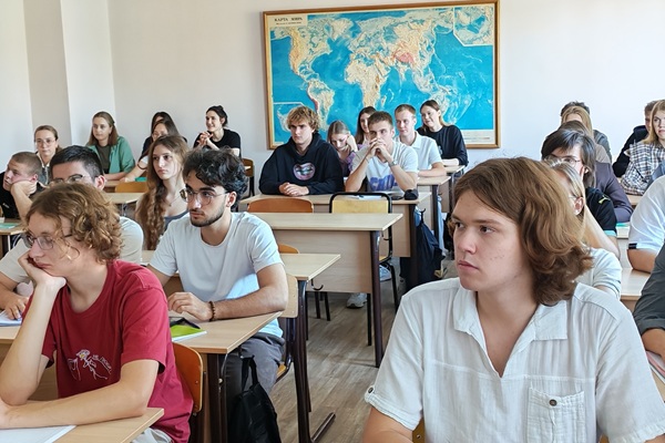 В СГУГиТ прошла лекция «Как твой голос на выборах формирует наше общее завтра»