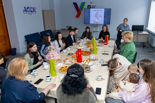 Встреча с молодыми семьями университета: вместе создаем будущее