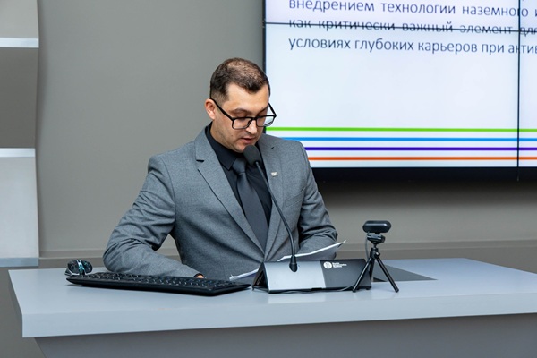 Поздравляем с успешной защитой кандидатской диссертации Шаворина Виталия Андреевича!