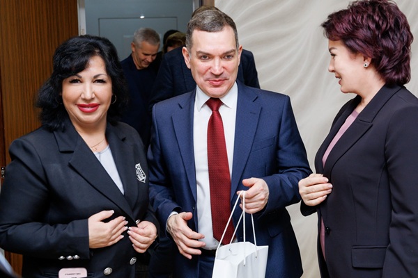 Встреча мэра Новосибирска Максима Кудрявцева с общественностью Ленинского района прошла в СГУГиТ