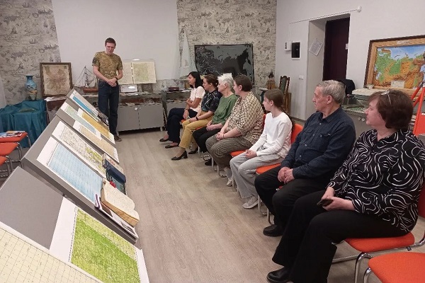 Центр истории и культуры СГУГиТ проводит выставку «Геодезисты шутят»