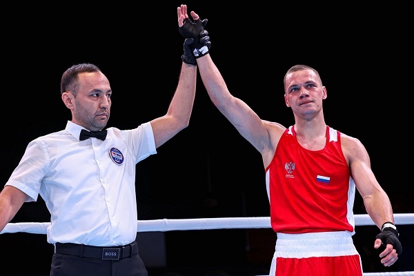 Студент СГУГиТ Егор Козорезов завоевал серебро на первенстве Европы по боксу