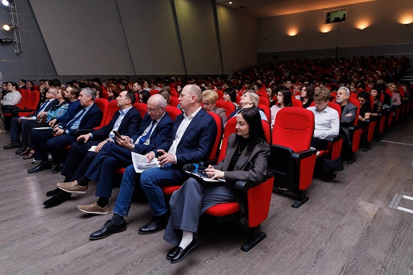 В СГУГиТ прошло Пленарное заседание Национальной научно-методической конференции