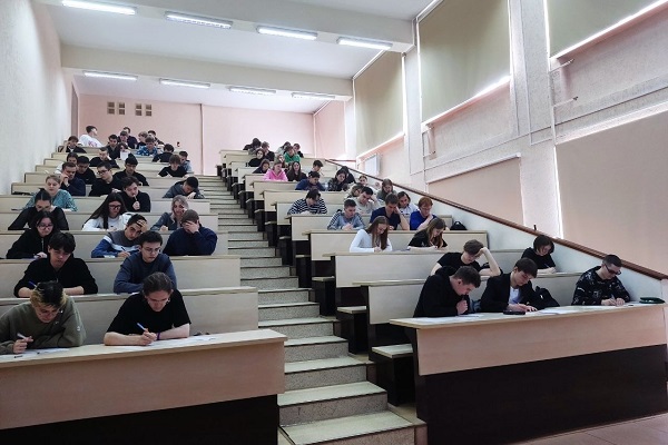 Студенты СГУГиТ продемонстрировали свои математические таланты на ежегодной олимпиаде