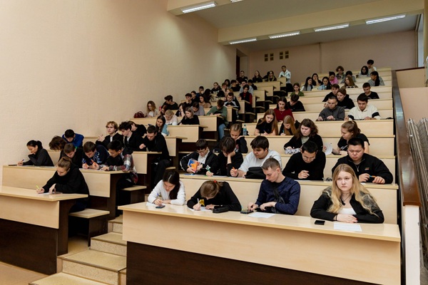 За здоровое будущее: в СГУГиТ прошла профилактическая операция «Чистое поколение – 2025»