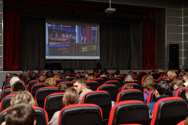 Показ фильма «Суворовец 1944» в рамках фестиваля «Кино на службе Отечеству» состоялся в СГУГиТ