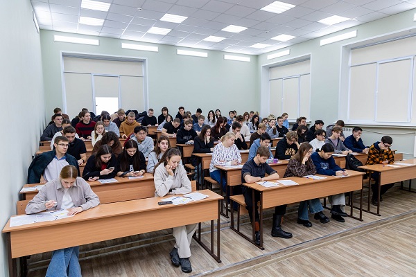 12-й Всероссийский математический флешмоб MathCat прошел в СГУГиТ